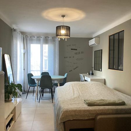 Nice West Cosy Flat Balcony, Near Airport, Train, Beach, Public Transport, Supermarket, Comfortable And Well Equipped Apartamento Exterior foto