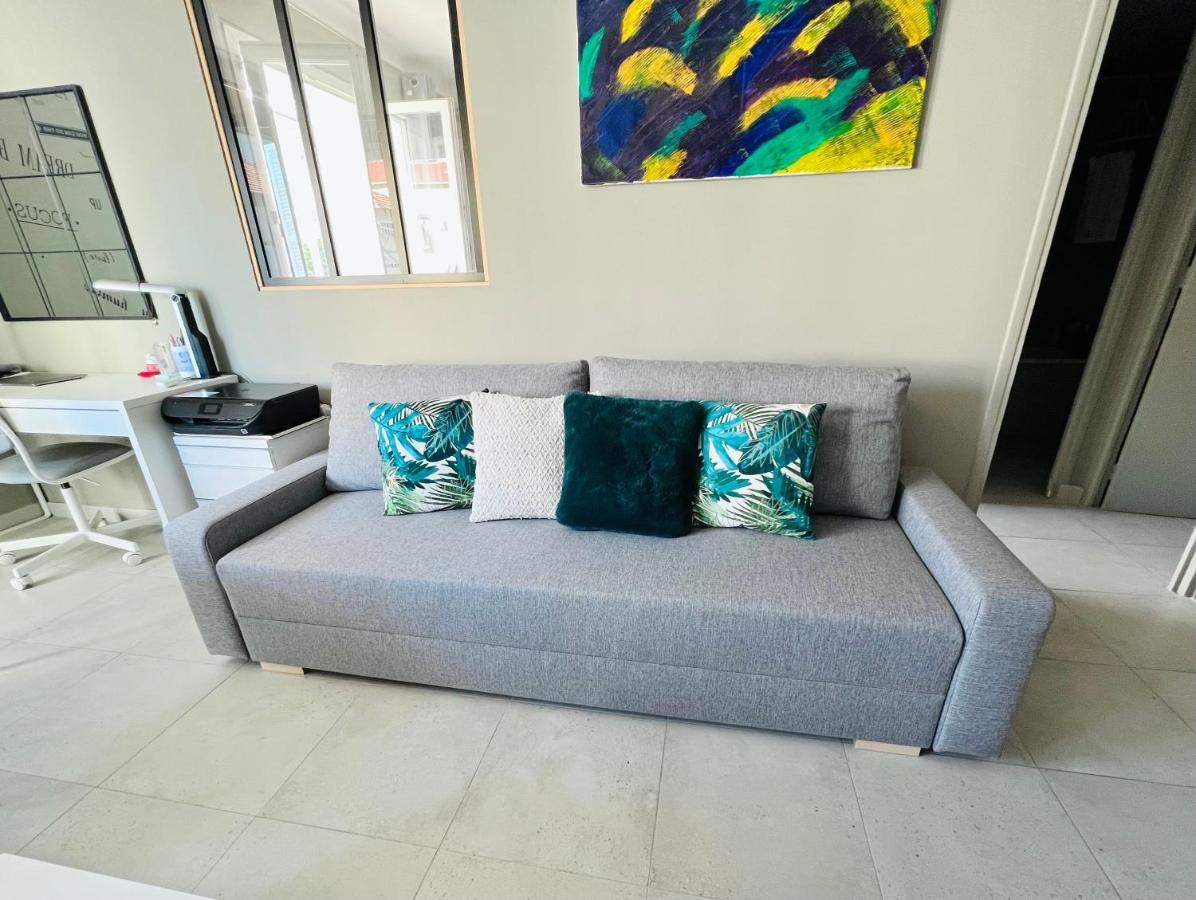 Nice West Cosy Flat Balcony, Near Airport, Train, Beach, Public Transport, Supermarket, Comfortable And Well Equipped Apartamento Exterior foto